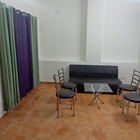 Hotel Nathu Palace New Delhi Extérieur photo