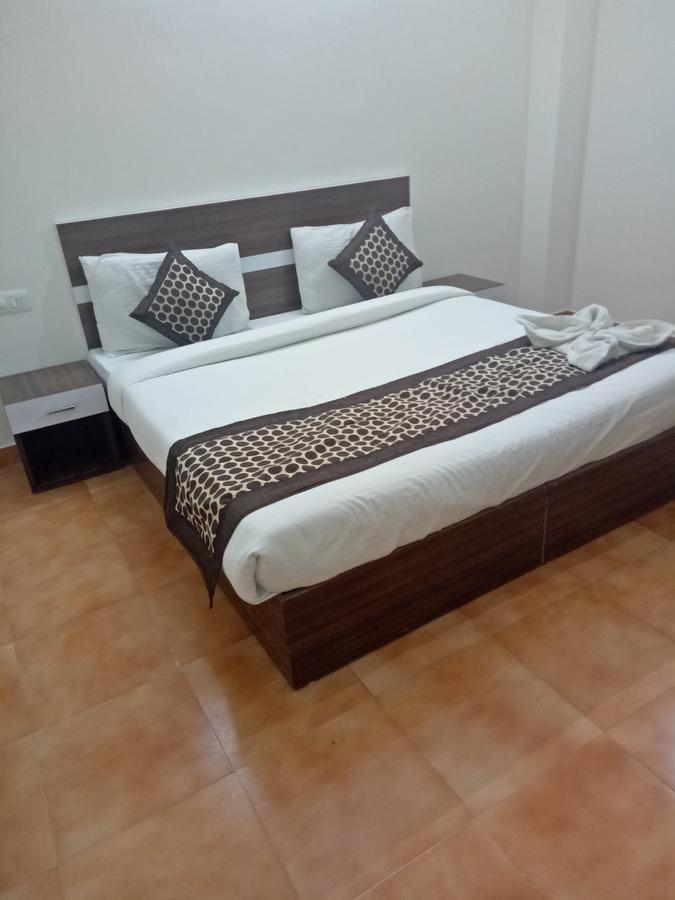 Hotel Nathu Palace New Delhi Extérieur photo